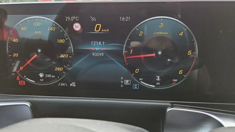 Mercedes-Benz GLB 95000 км 4MATIC , снимка 9 - Автомобили и джипове - 52831578