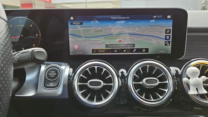 Mercedes-Benz GLB 95000 км 4MATIC , снимка 11 - Автомобили и джипове - 52831578