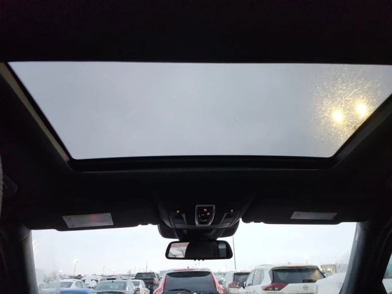 Mercedes-Benz GLS 63 AMG  * CARFAX * БЕЗ ПЪРВОНАЧАЛНА ВНОСКА, снимка 11 - Автомобили и джипове - 52924307