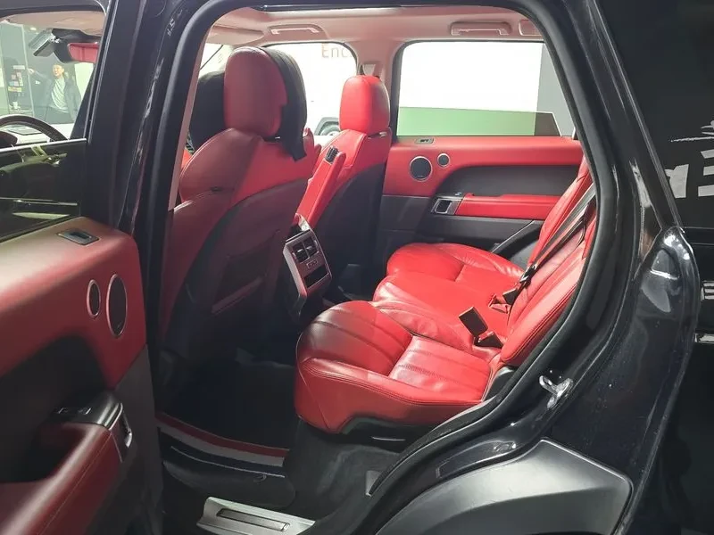 Land Rover Range Rover Sport 3.0, снимка 11 - Автомобили и джипове - 54500098