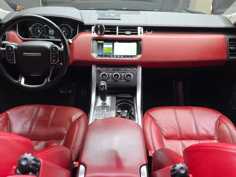Land Rover Range Rover Sport 3.0, снимка 7 - Автомобили и джипове - 54500098