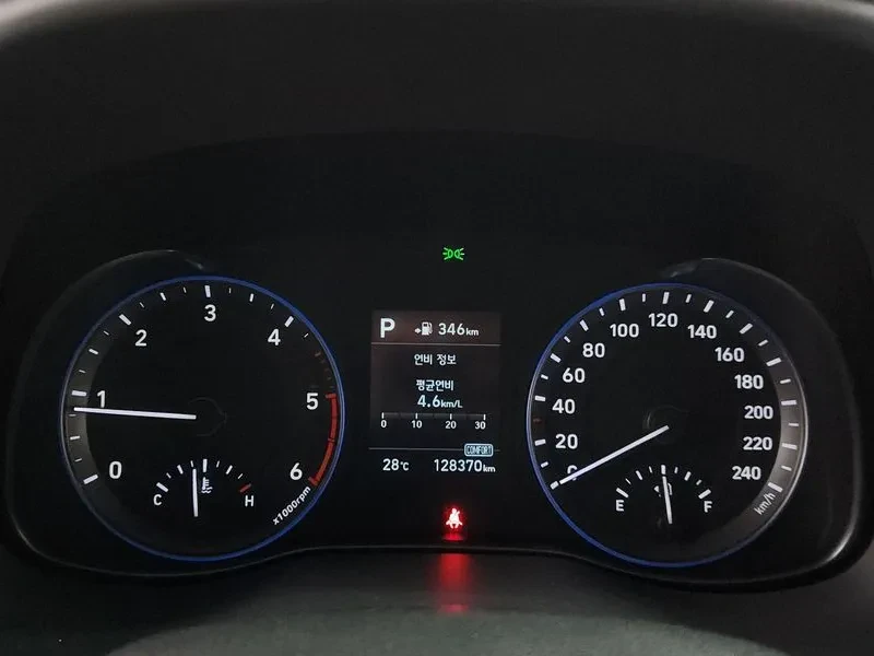 Hyundai Kona Diesel 1.6 2Wd Premium, снимка 8 - Автомобили и джипове - 55221975