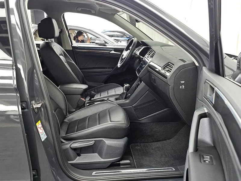VW Tiguan 2.0 TDI Premium| 150к.с.| ВКЛ.ТЕХНОТЕСТ, снимка 11 - Автомобили и джипове - 55612681