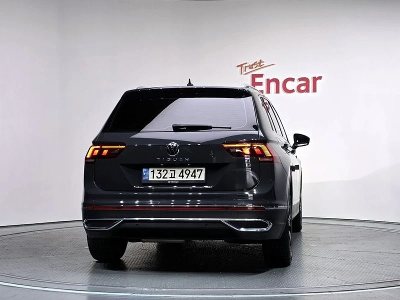 VW Tiguan 2.0 TDI Premium| 150к.с.| ВКЛ.ТЕХНОТЕСТ, снимка 4 - Автомобили и джипове - 55612681