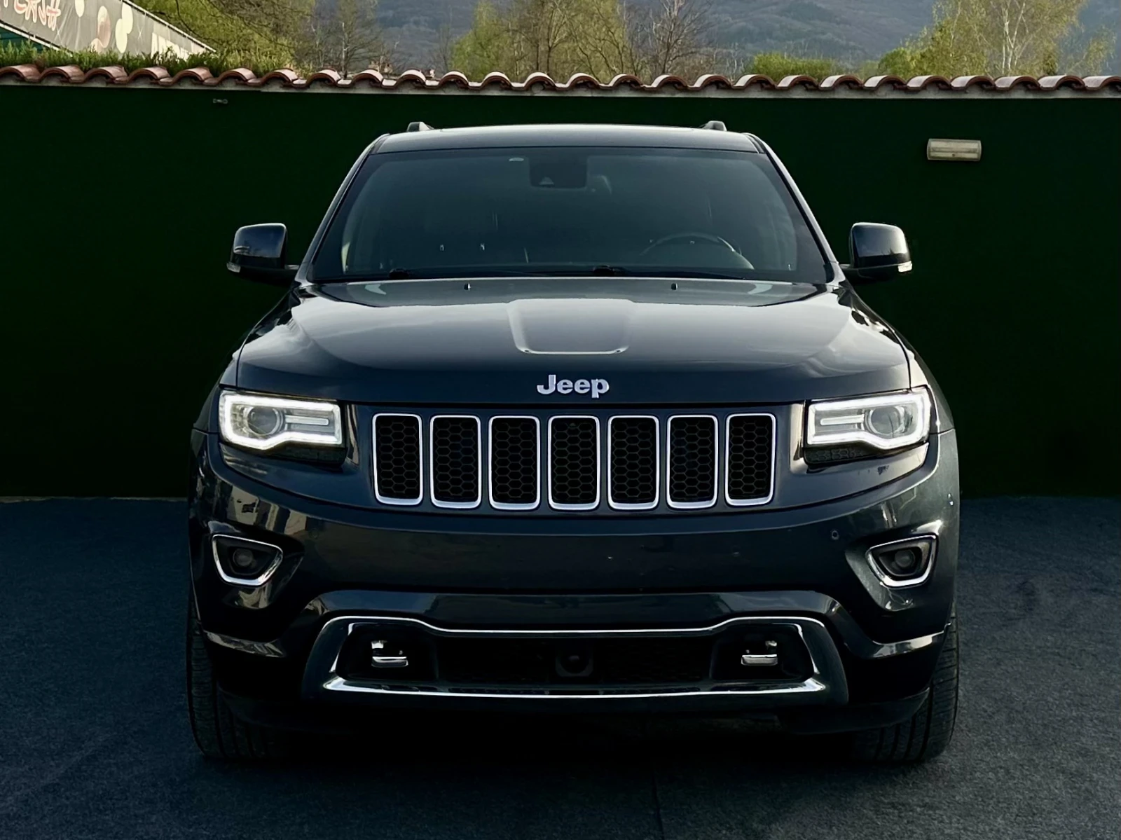 Jeep Grand cherokee Overland* Обдухване* Панорама* KeyLess* ЛИЗИ - изображение 2