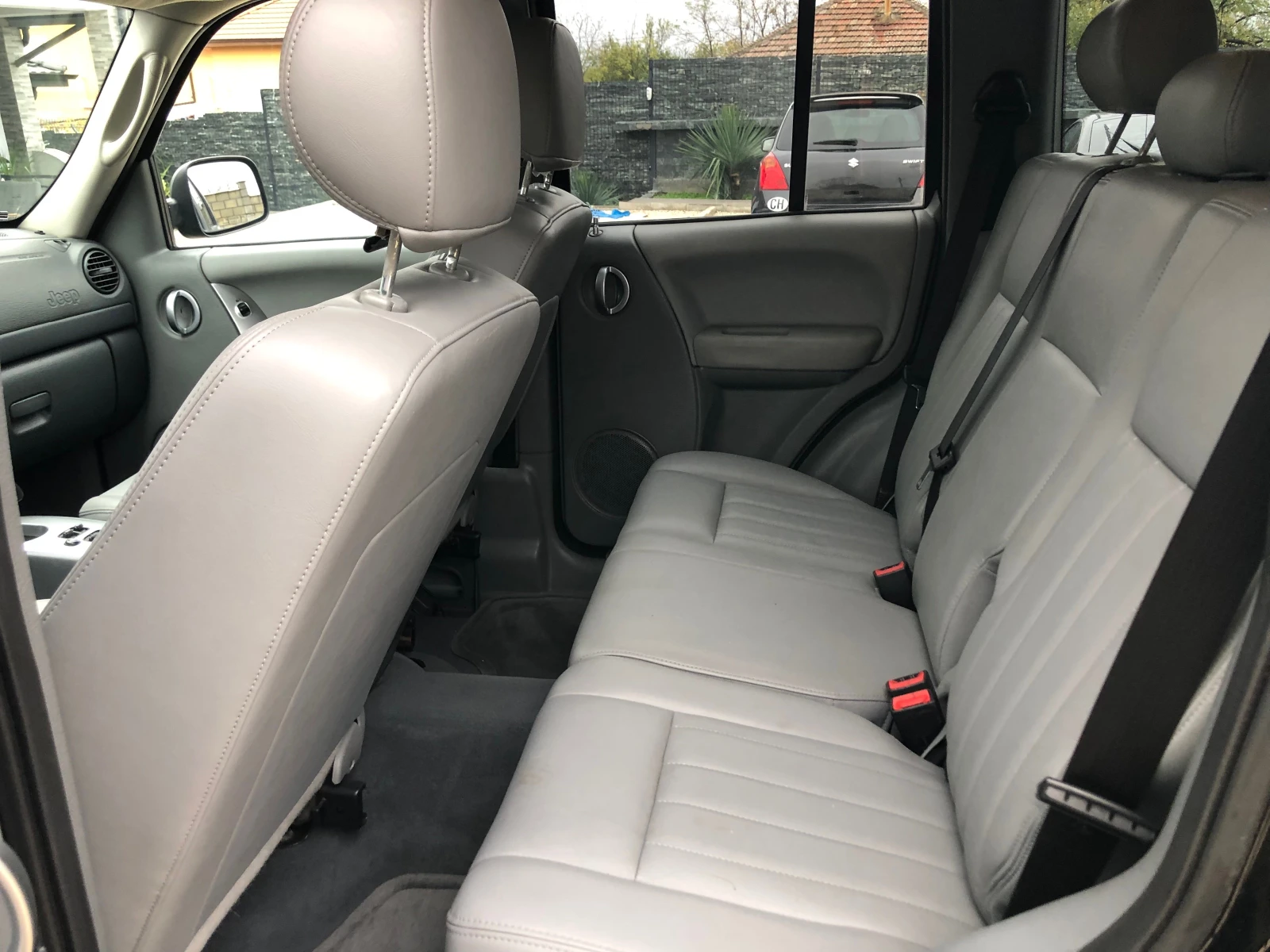 Jeep Cherokee 3.7 LIMITED  | Mobile.bg   12