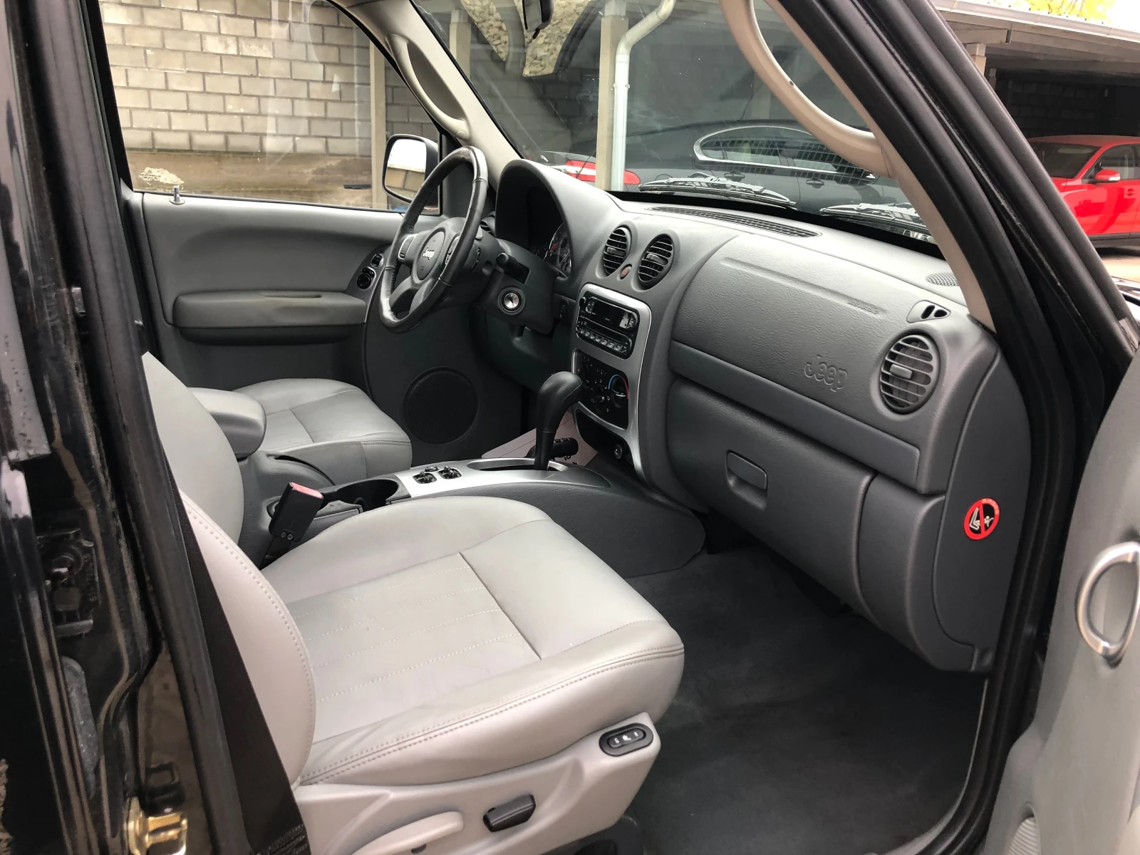 Jeep Cherokee 3.7 LIMITED  | Mobile.bg   15