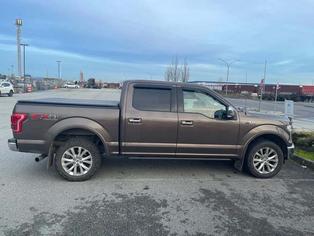 Ford F150 4WD SuperCrew 145" * CARFAX * АВТОФИНАНСИРАНЕ - изображение 10