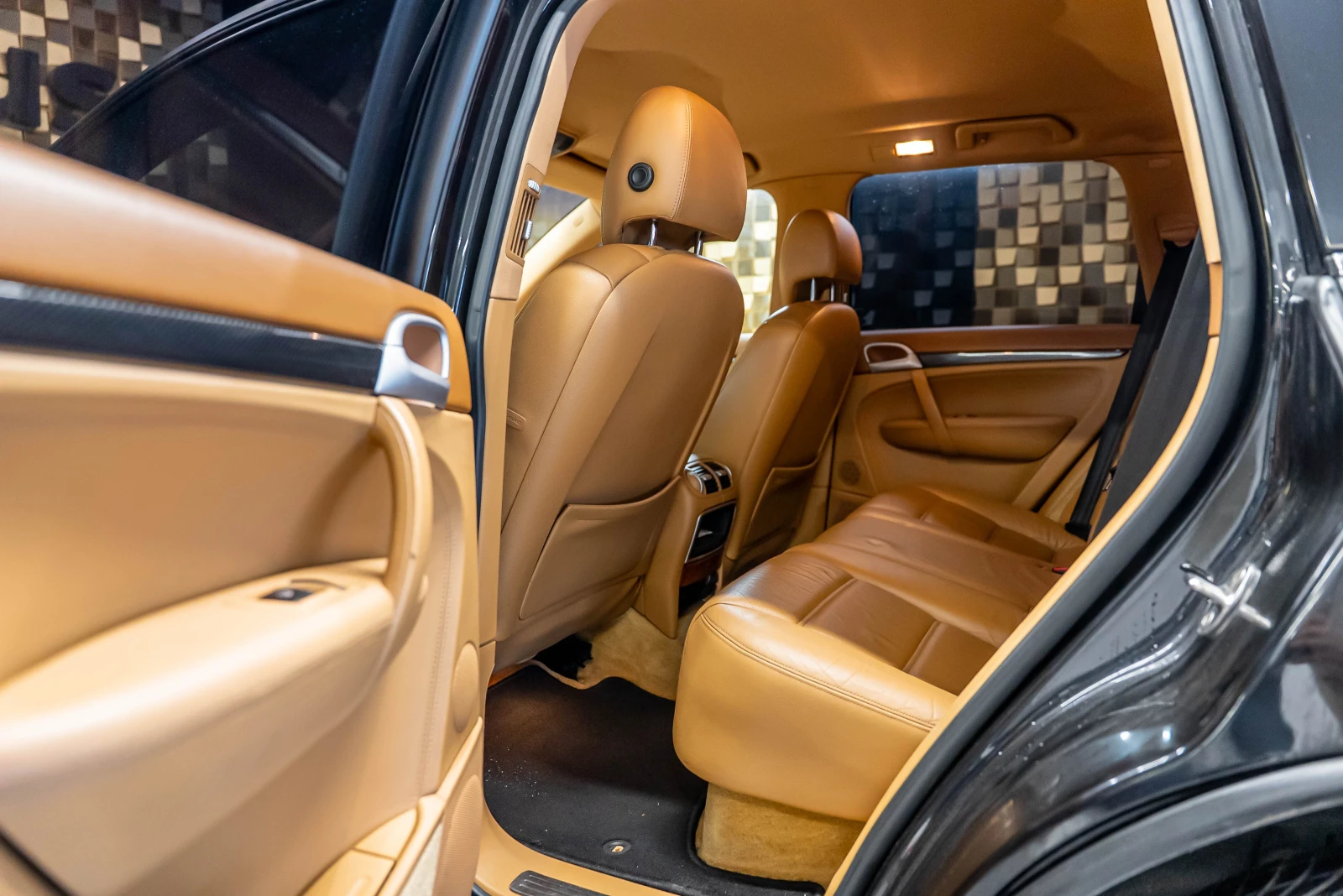 Porsche Cayenne S - изображение 10