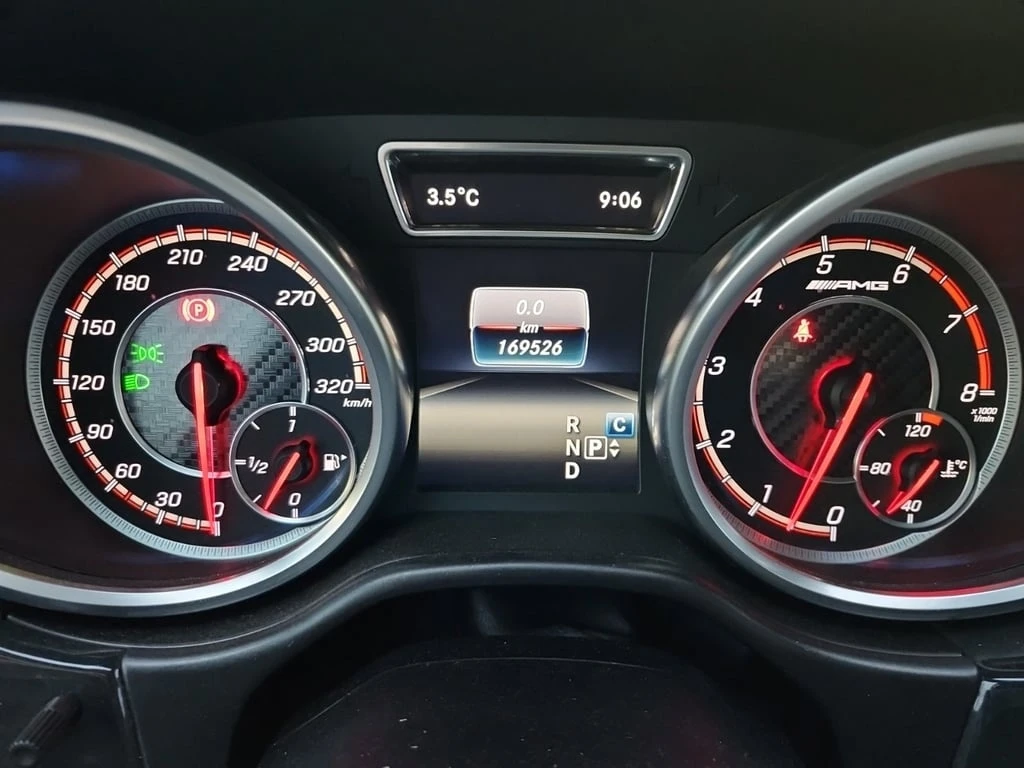 Mercedes-Benz GLS 63 AMG  * CARFAX * БЕЗ ПЪРВОНАЧАЛНА ВНОСКА - изображение 8