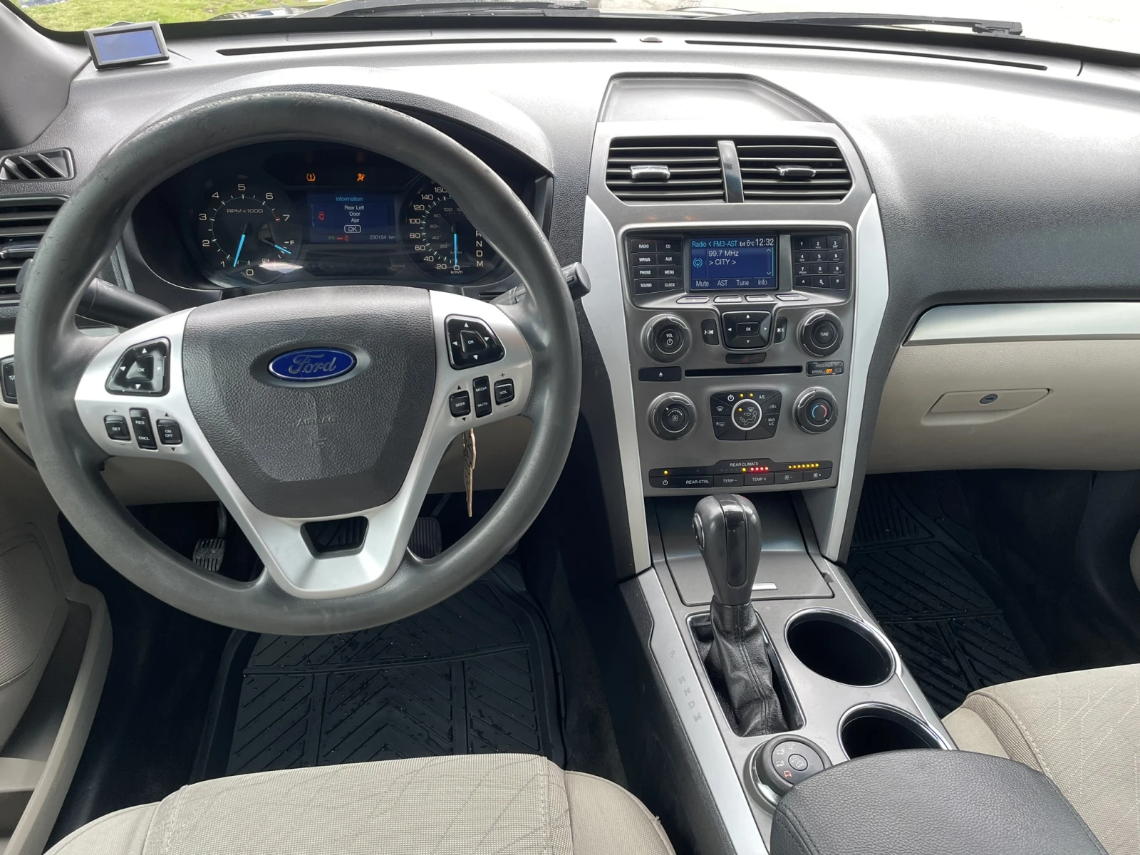 Ford Explorer, снимка 7 - Автомобили и джипове - 53909544