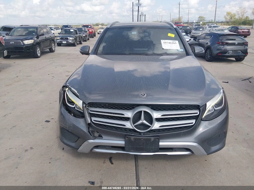 Mercedes-Benz GLC 300 2.0l, снимка 12 - Автомобили и джипове - 54354155