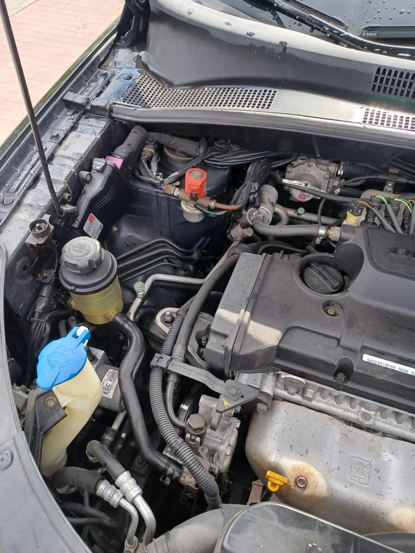 Kia Sportage 2.0, снимка 3 - Автомобили и джипове - 54810826