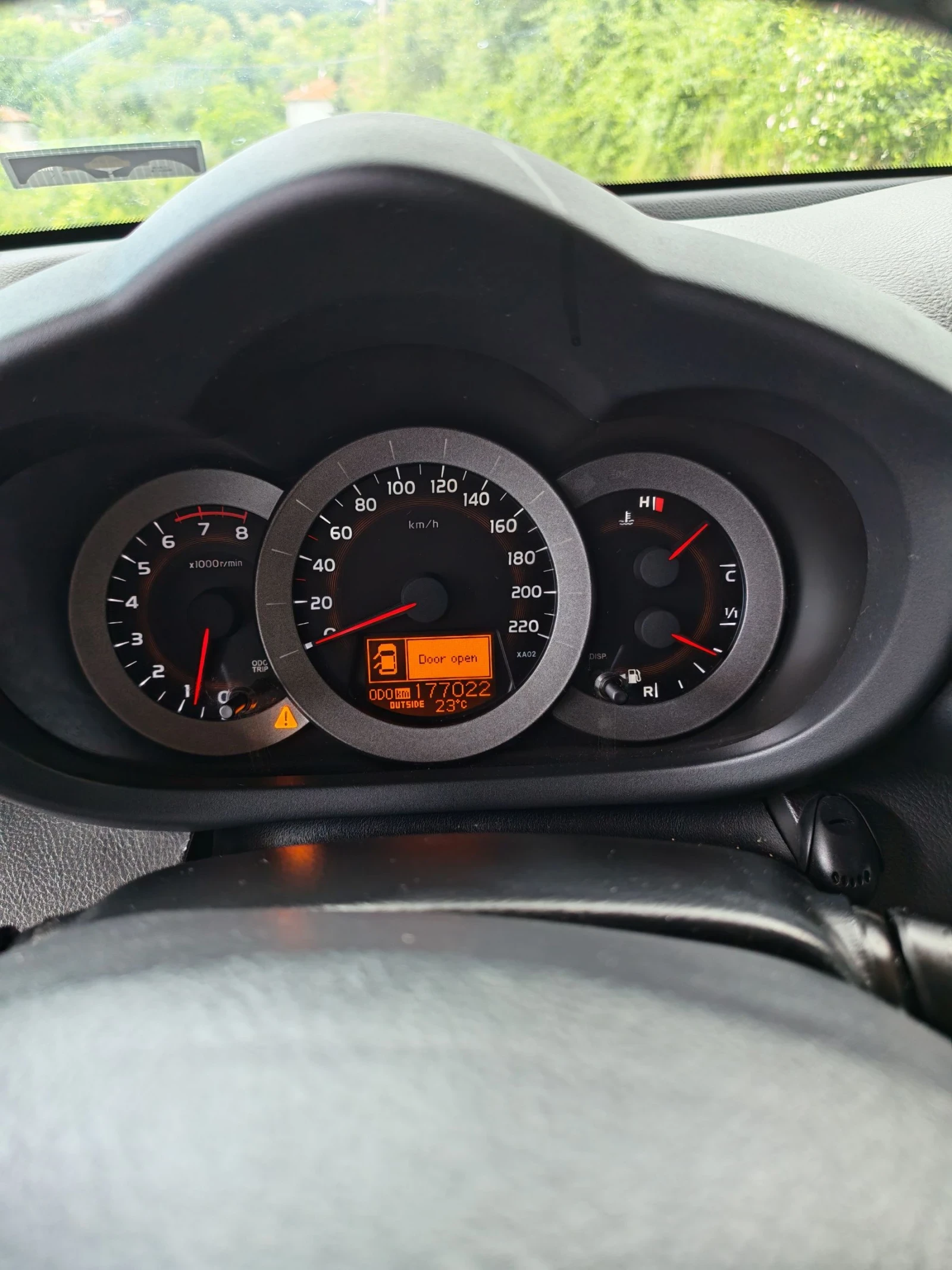 Toyota Rav4 2.0 VVTI ТТЕ LPG, снимка 8 - Автомобили и джипове - 54825444