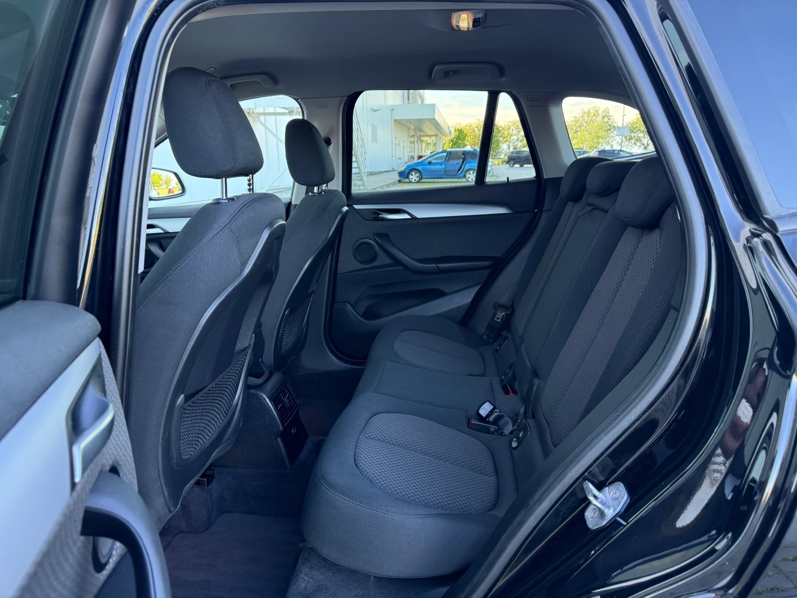 BMW X1 2.0d X-drive, снимка 11 - Автомобили и джипове - 54912823