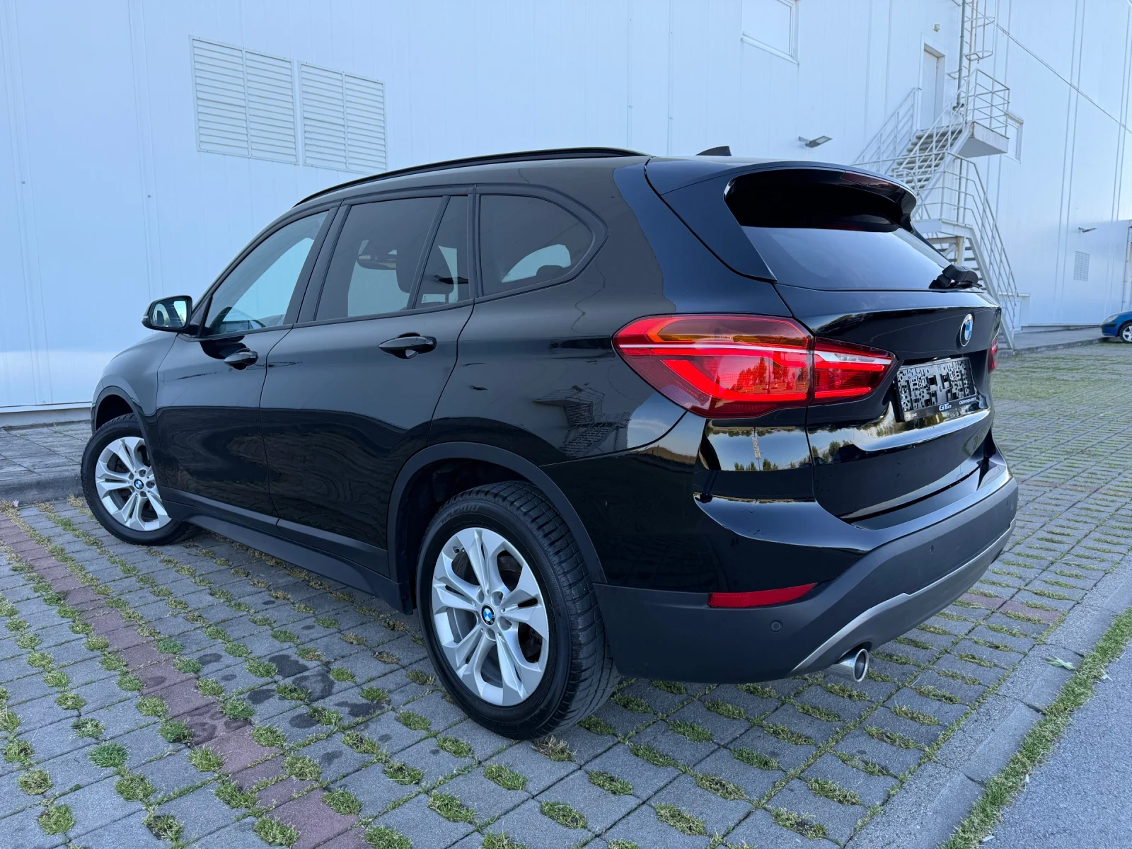 BMW X1 2.0d X-drive, снимка 3 - Автомобили и джипове - 54912823