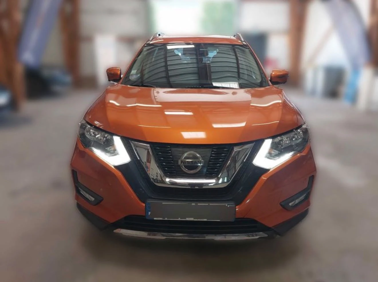Nissan X-trail 1.6 бензин Лизинг през Уникредит по 219 евро