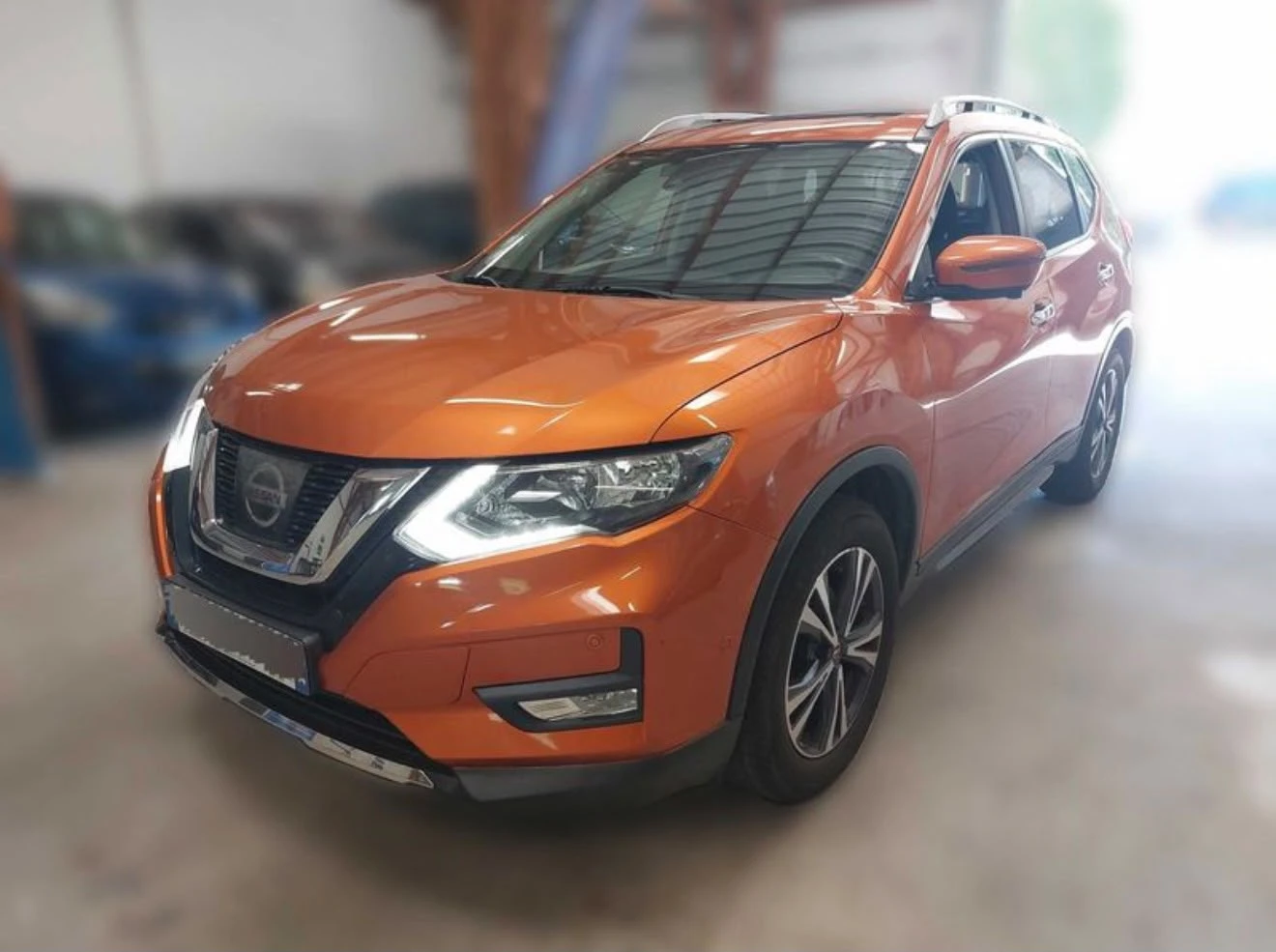 Nissan X-trail 1.6 бензин Лизинг през Уникредит по 219 евро, снимка 2 - Автомобили и джипове - 55100538