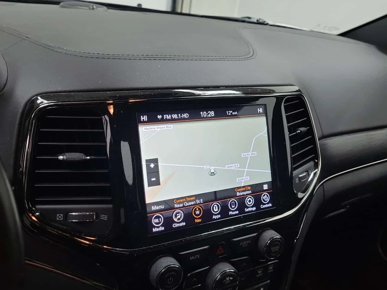 Jeep Grand cherokee * 4x4 High Altitude * PARK ASSIST  * LANE ASSIST * | Mobile.bg � ����������� 12