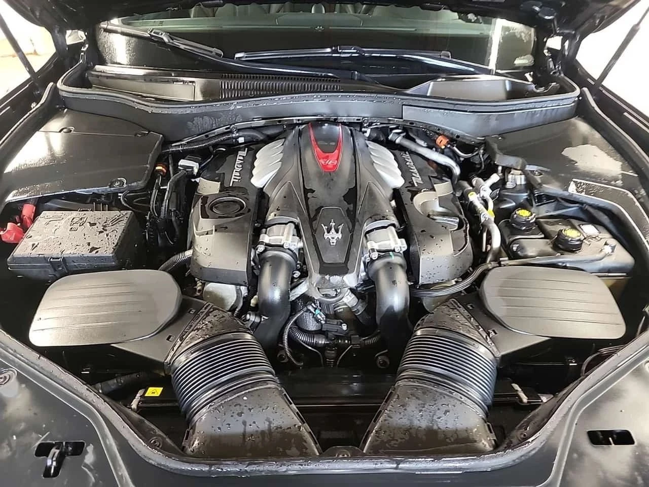 Maserati Levante, снимка 17 - Автомобили и джипове - 56707088
