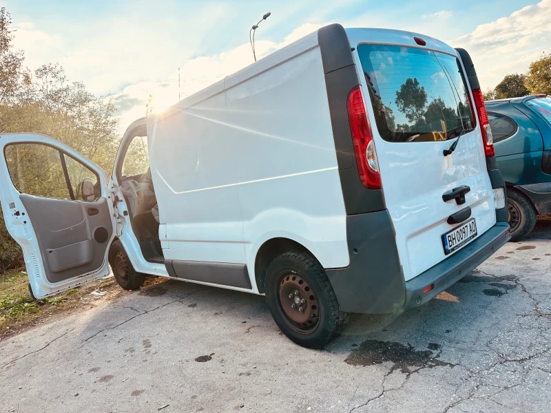 Renault Trafic, снимка 2 - Бусове и автобуси - 52356685