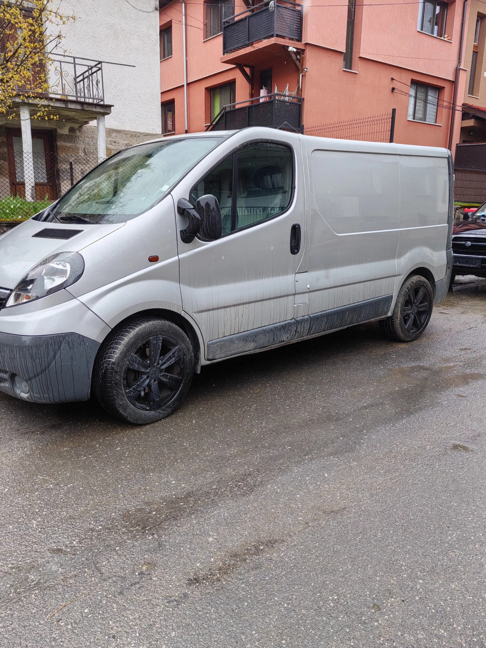 Opel Vivaro, снимка 9 - Бусове и автобуси - 53932975