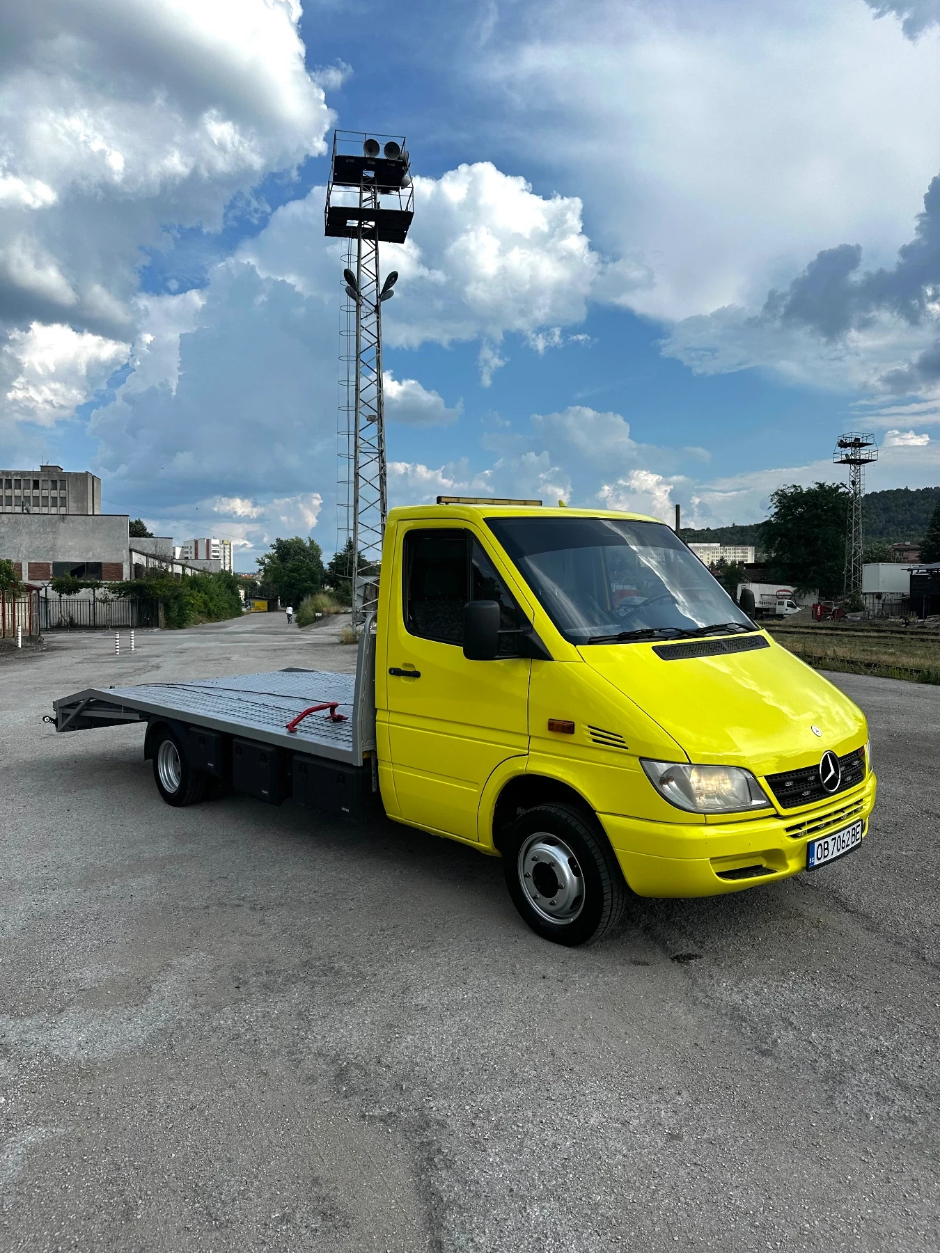 Mercedes-Benz 412 2.9 122 к. с. N1, снимка 2 - Бусове и автобуси - 54268391
