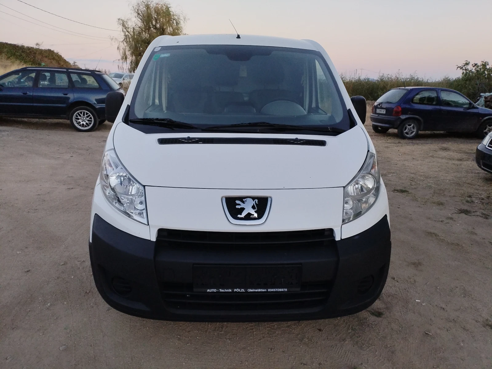 Peugeot Expert 1.6 HDI 90HP Климатик , снимка 3 - Бусове и автобуси - 56121932