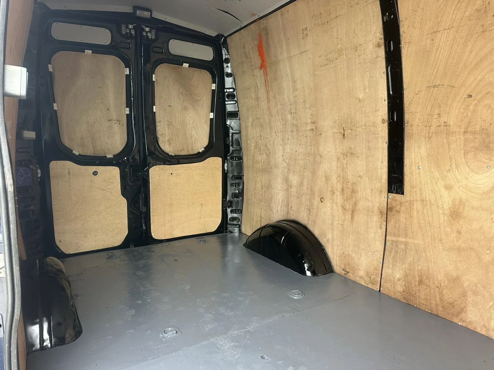 Iveco 35c15, снимка 11 - Бусове и автобуси - 56718369
