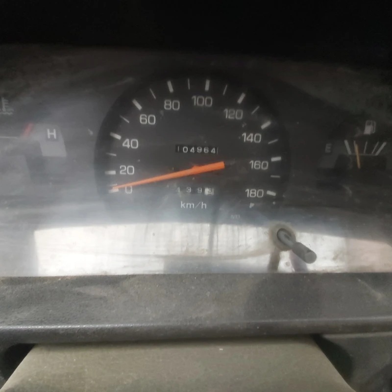 VW Taro 2.4, снимка 7 - Камиони - 53463309