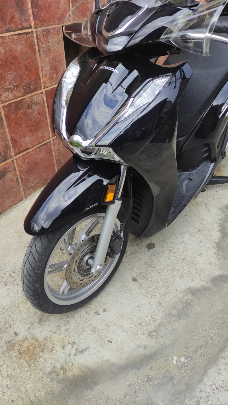 Honda Sh 350i  ABS  TCS, снимка 9 - Мотоциклети и мототехника - 51277462