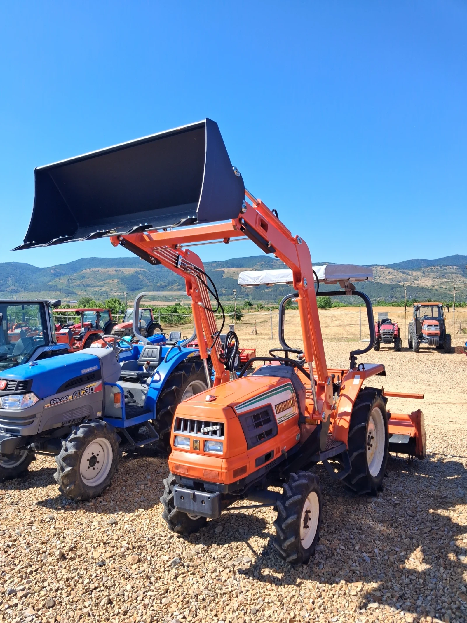 Трактор Kubota Скайтрак 