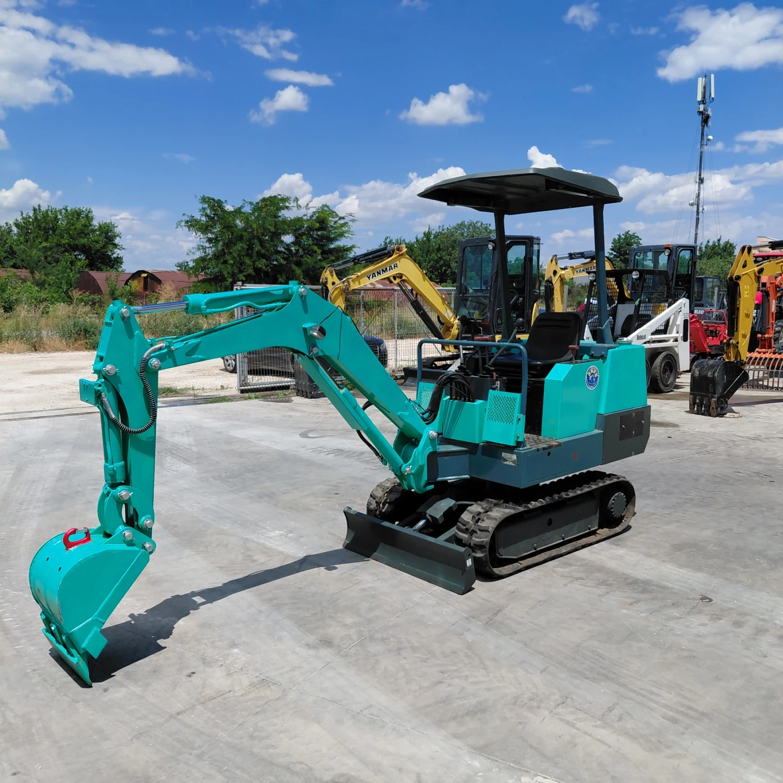Багер Yanmar YB10-3 * 1.5 ТОНА * 1000 МОТОЧАСА * , снимка 1 - Индустриална техника - 54162309