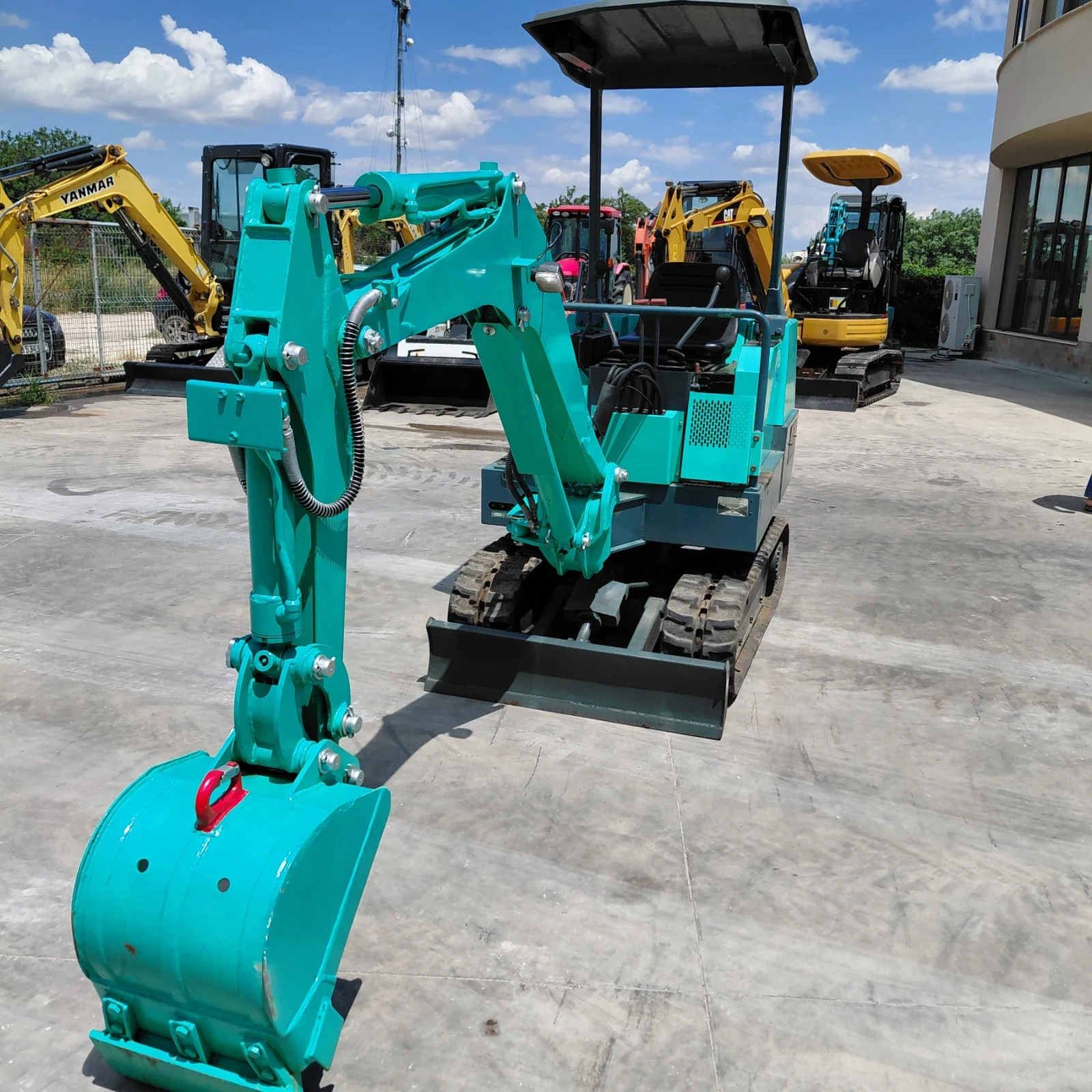 Багер Yanmar YB10-3 * 1.5 ТОНА * 1000 МОТОЧАСА * , снимка 8 - Индустриална техника - 54162309