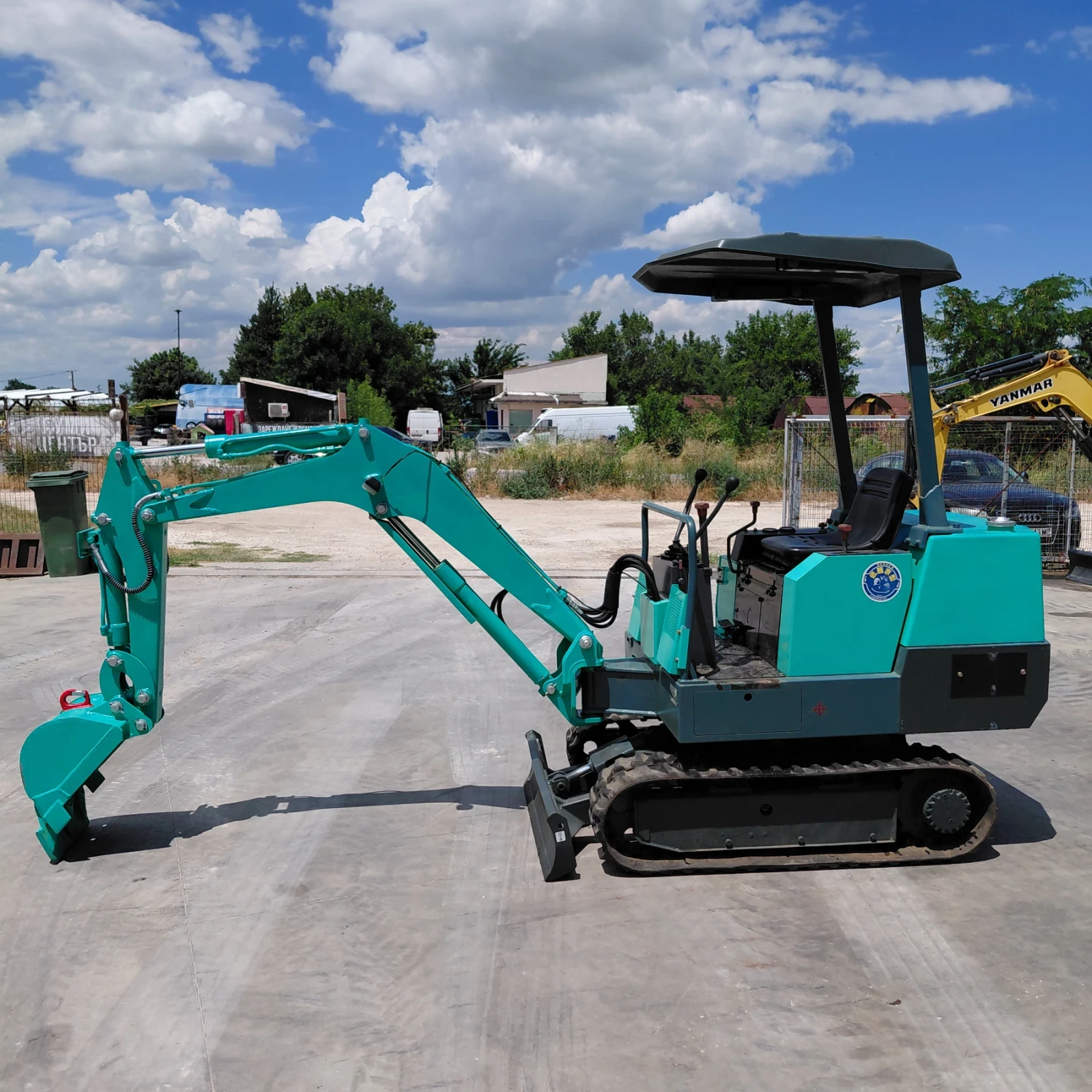 Багер Yanmar YB10-3 * 1.5 ТОНА * 1000 МОТОЧАСА * , снимка 2 - Индустриална техника - 54162309
