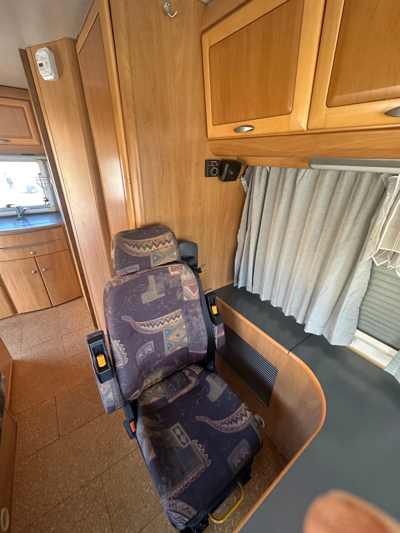 Кемпер HYMER / ERIBA B584, снимка 7 - Каравани и кемпери - 52729085