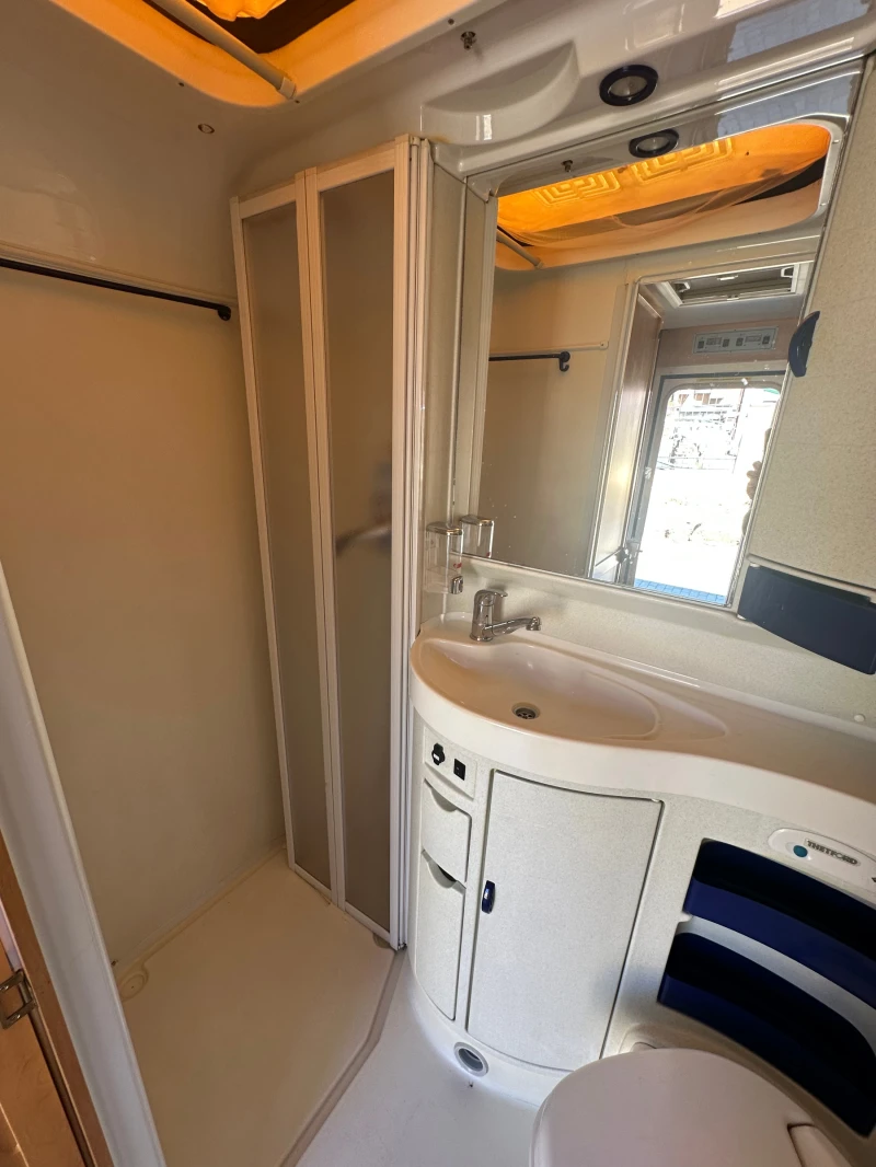 Кемпер HYMER / ERIBA B584, снимка 13 - Каравани и кемпери - 52729085