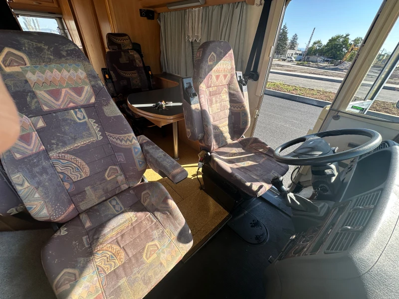 Кемпер HYMER / ERIBA B584, снимка 11 - Каравани и кемпери - 52729085