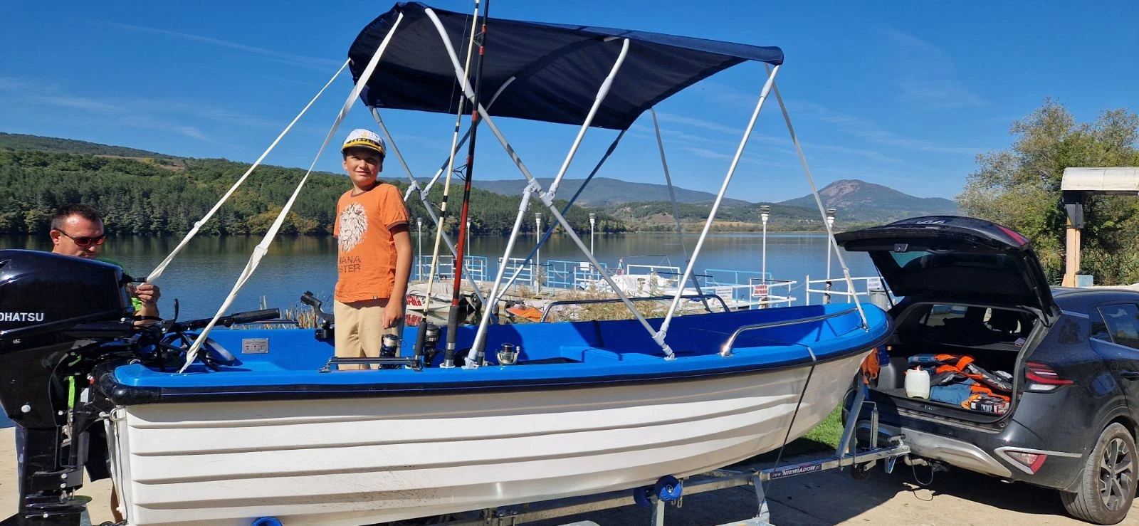 Лодка Собствено производство Fish Boat 4.45 подарък тента - изображение 9