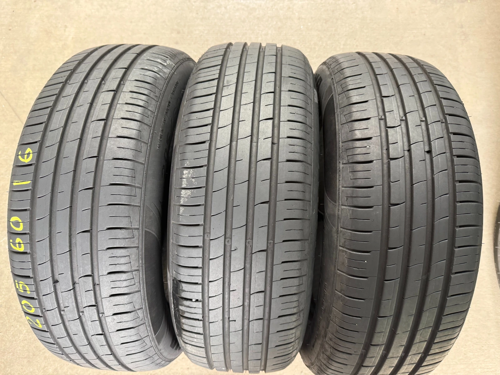 Гуми Летни 205/60R16, снимка 5 - Гуми и джанти - 54607909