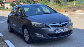 Opel Astra 1.7CDTI eco flex 125кс 6 скорсти, снимка 2