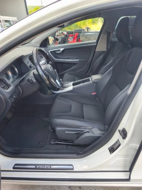 Volvo V60 D4 240к.с 4X4 AWD Automat, снимка 8