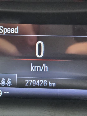 Opel Astra 1.6 CDTI, снимка 10