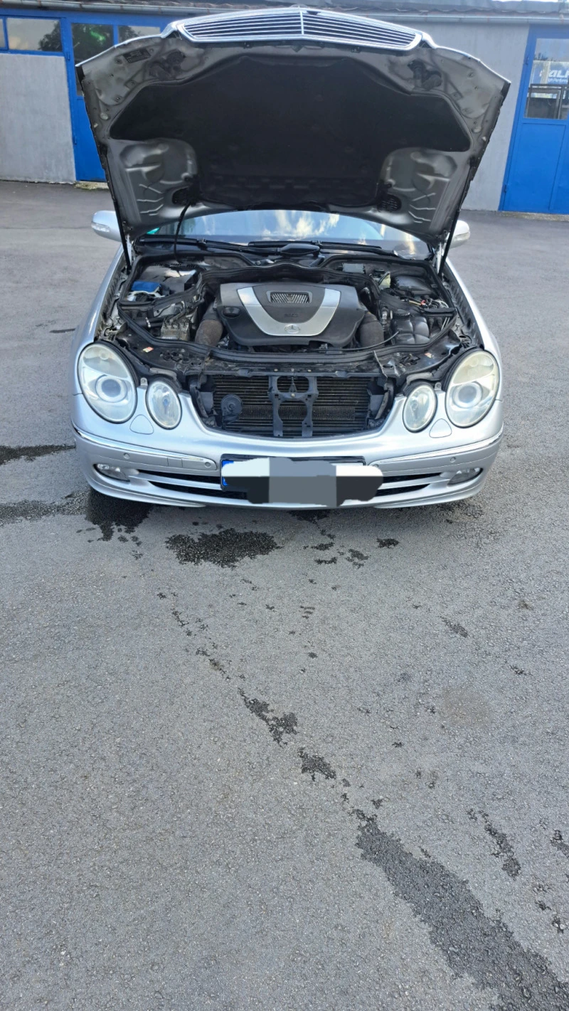 Mercedes-Benz E 350, снимка 3 - Автомобили и джипове - 47960383