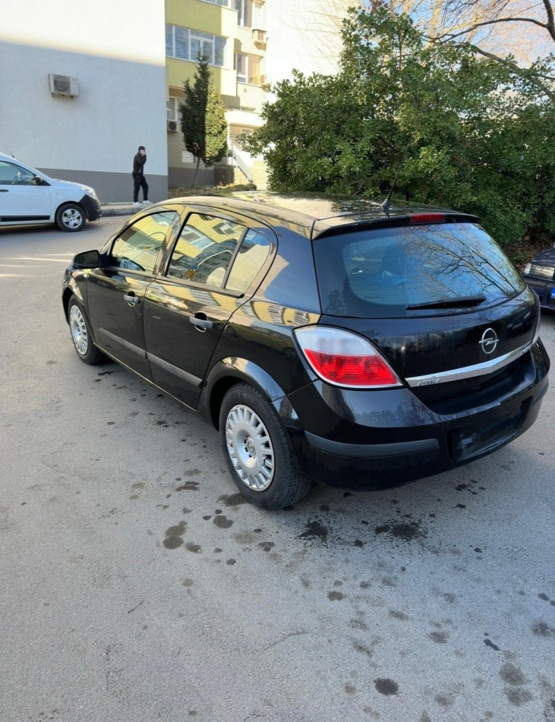 Opel Astra Хечбег, снимка 10 - Автомобили и джипове - 46462393