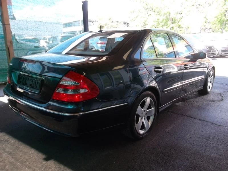 Mercedes-Benz E 500 V8 SWISS, снимка 3 - Автомобили и джипове - 46915984