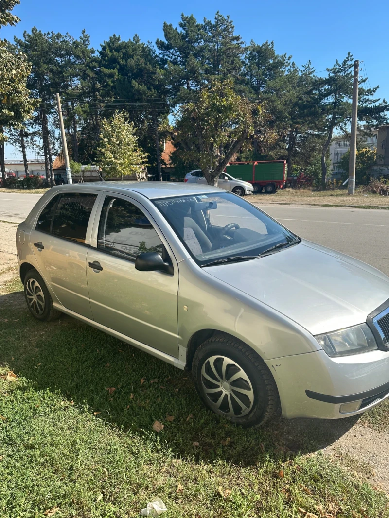 Skoda Fabia Fabia 1.2 със сервизна история, снимка 2 - Автомобили и джипове - 47386488