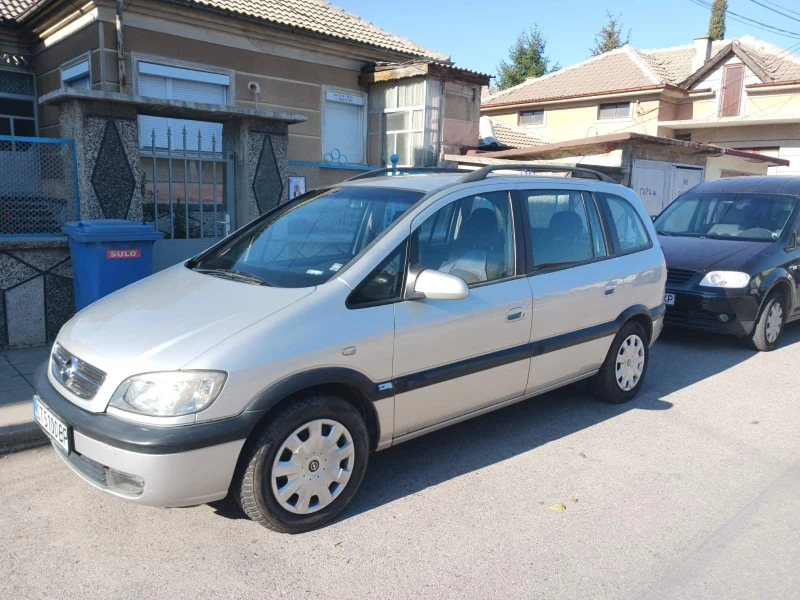 Opel Zafira 1.8, снимка 2 - Автомобили и джипове - 48043993