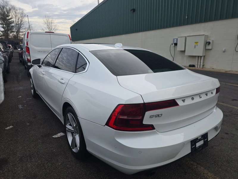 Volvo S90 T5 Momentum, снимка 2 - Автомобили и джипове - 48574506