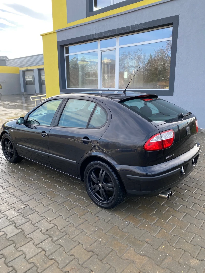 Seat Leon 1.6 Климатик!, снимка 7 - Автомобили и джипове - 48634607